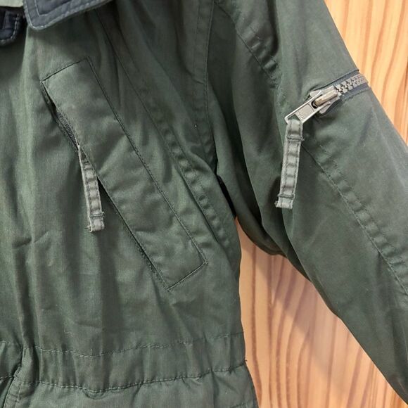 Below Zero by S Rothschild Forest Green Puffer Jacket With Hood, Lots of Pockets - Picture 5 of 11